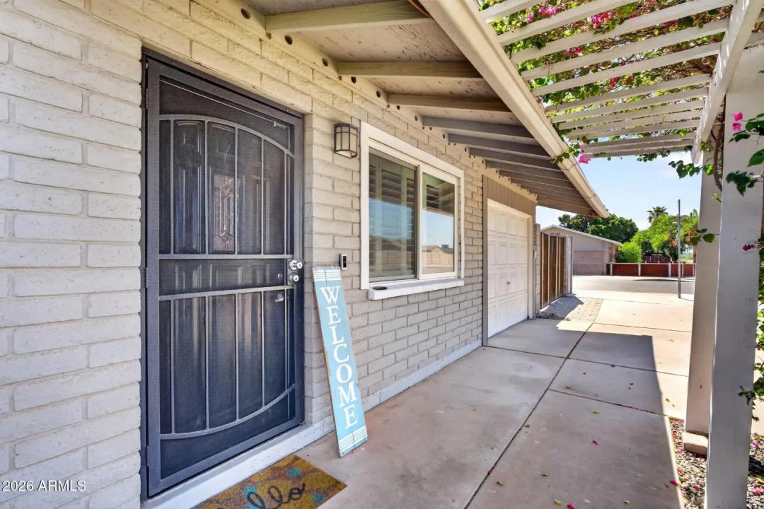 Real Estate Picture 6