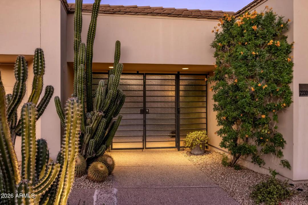 Real Estate Picture 4
