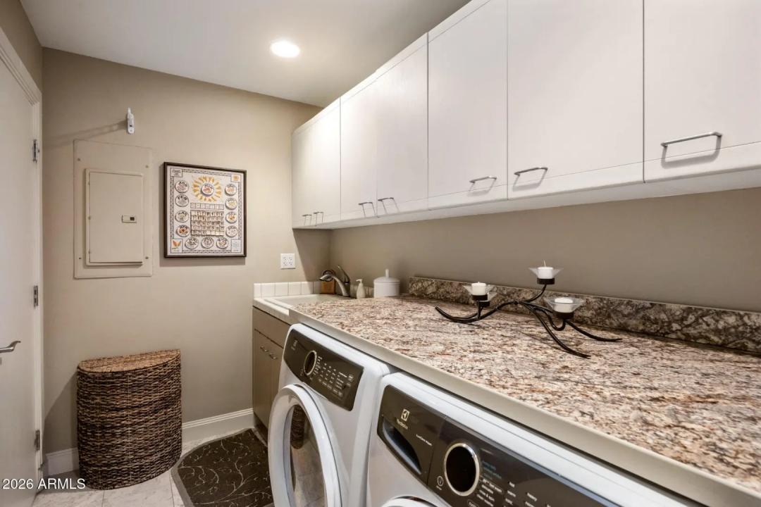 Real Estate Picture 26