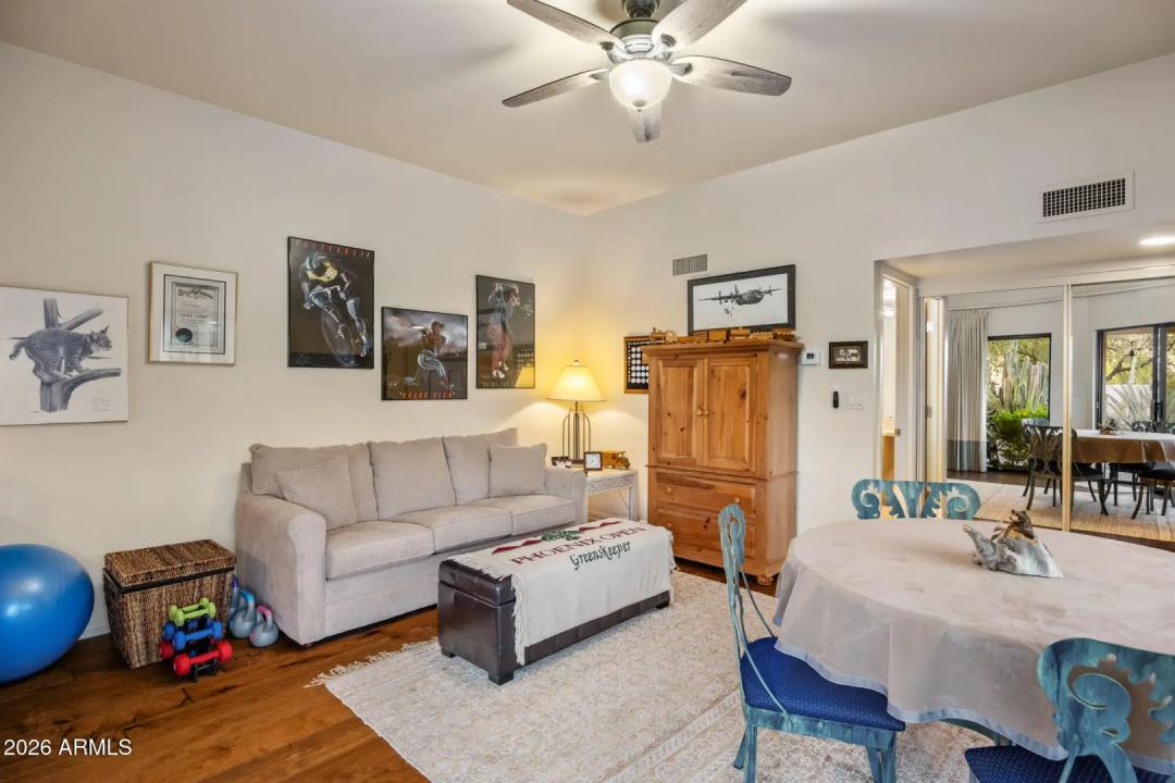 Real Estate Picture 30