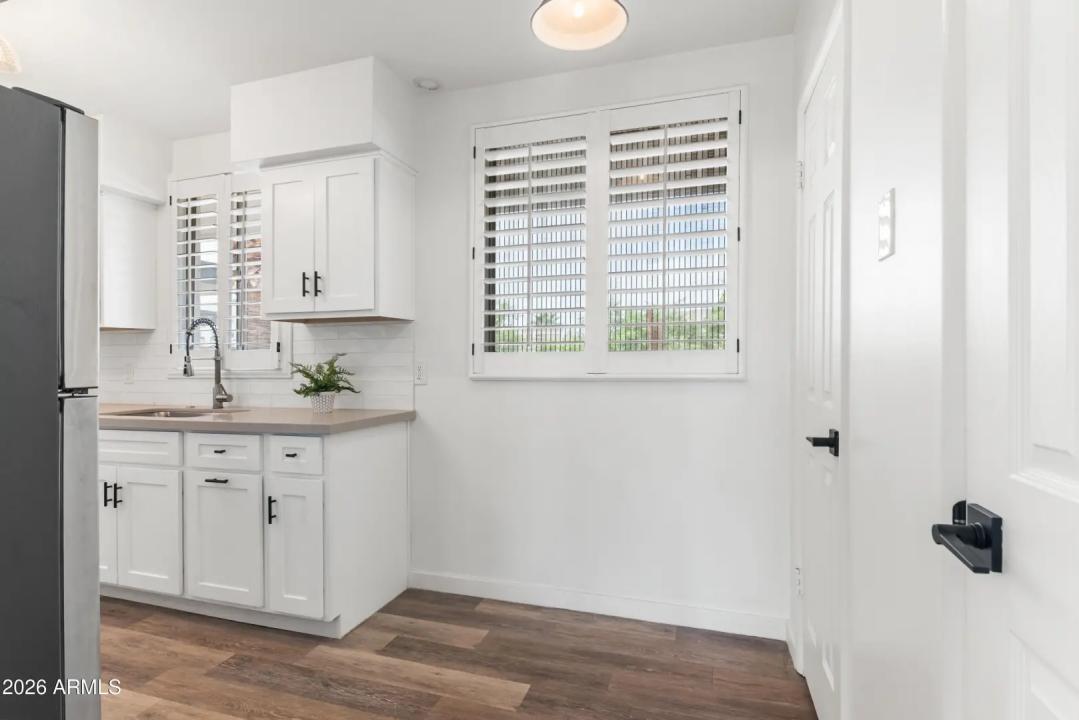 Real Estate Picture 25