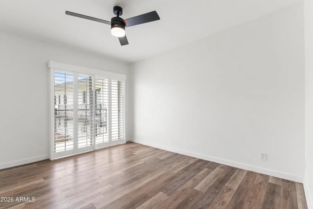 Real Estate Picture 15