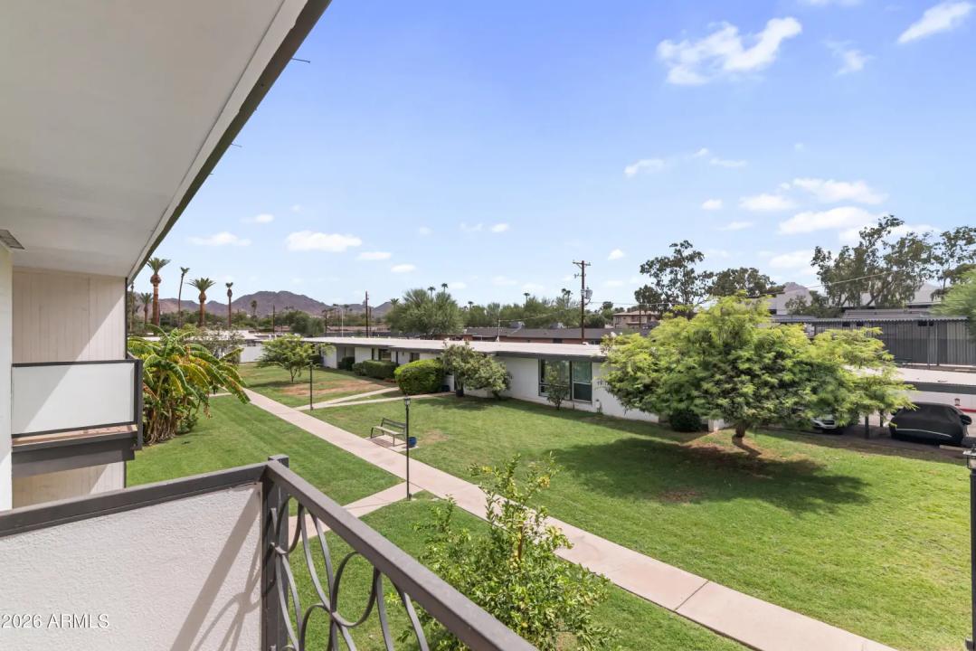 Real Estate Picture 18