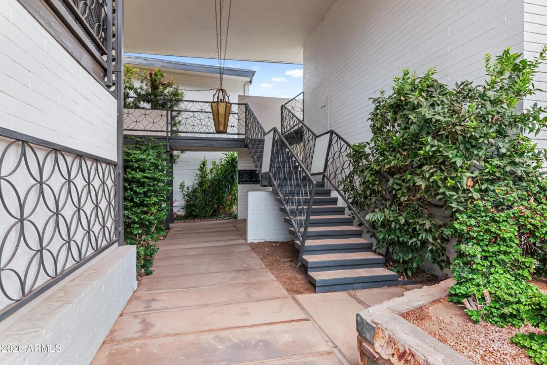 Real Estate Picture 26