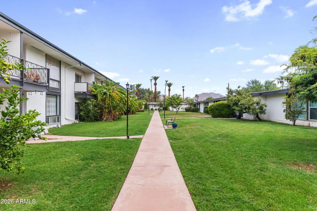 Real Estate Picture 27