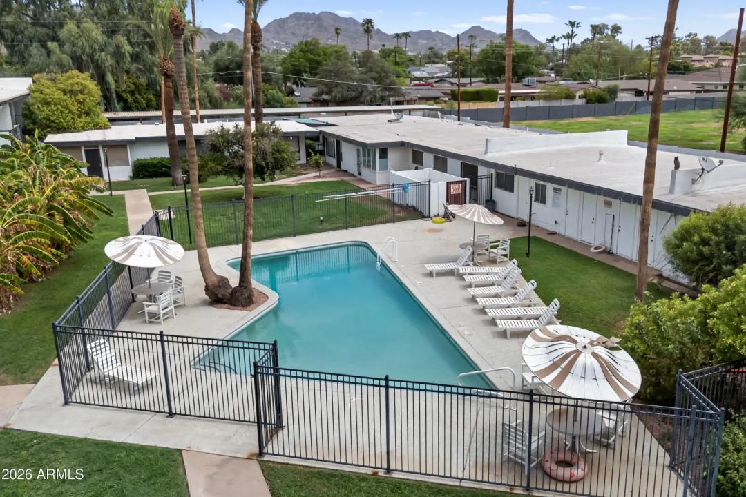 Real Estate Picture 30