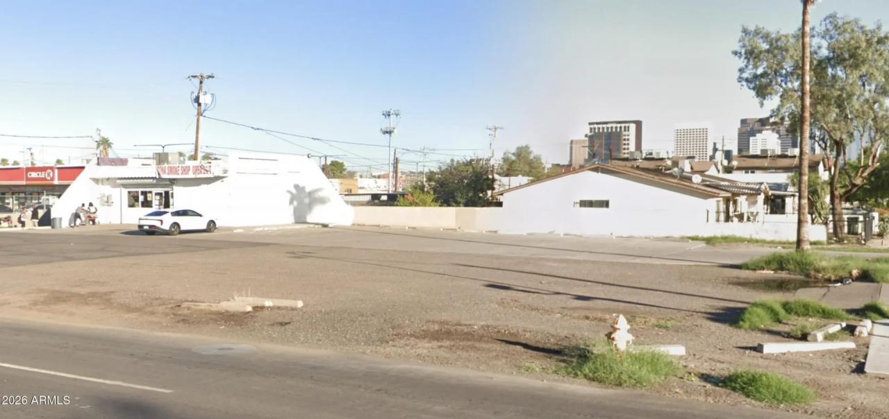 Real Estate Picture 5