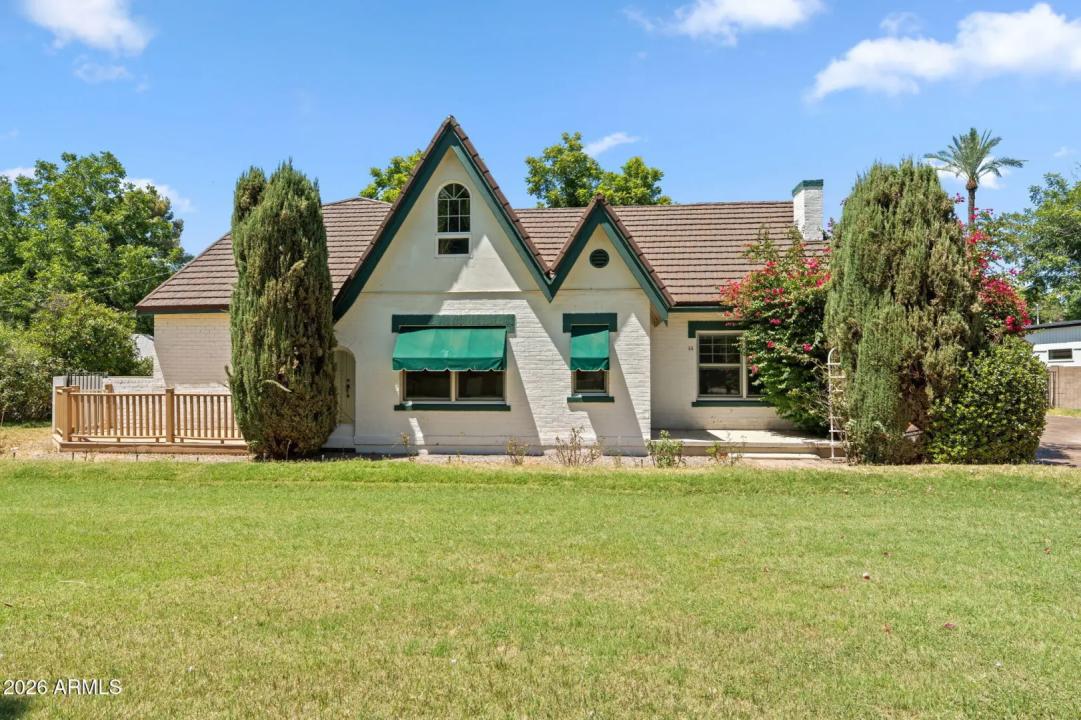 Real Estate Picture 2
