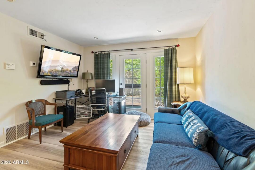 Real Estate Picture 32