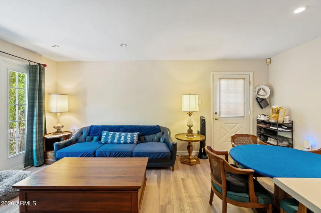 Real Estate Picture 33