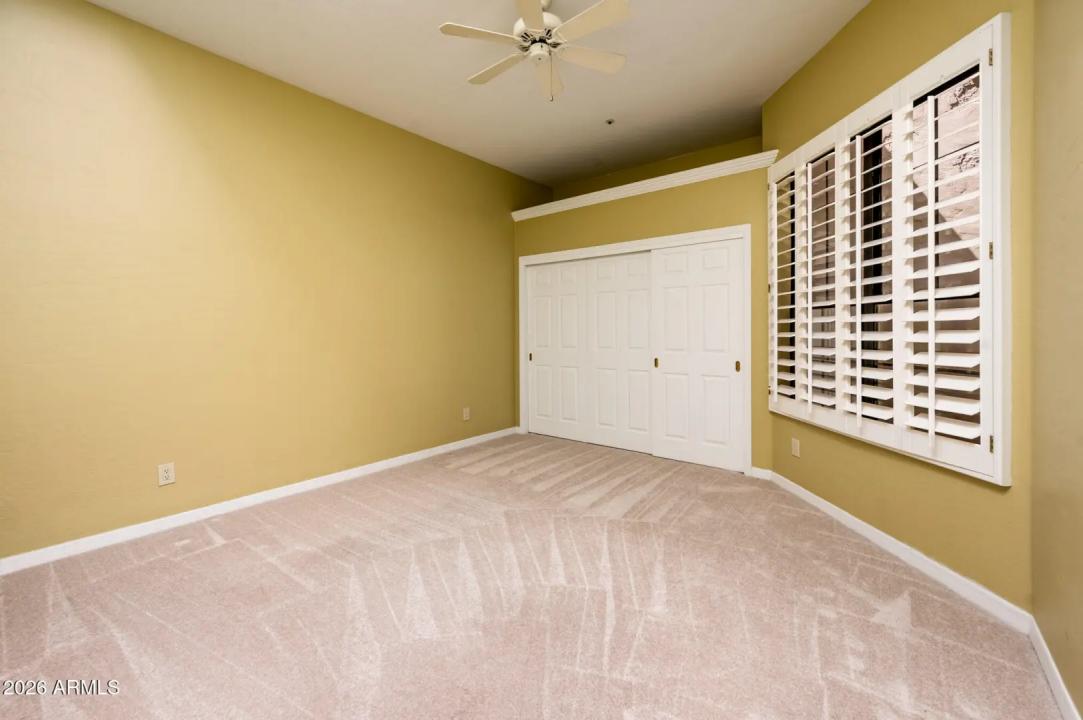 Real Estate Picture 14