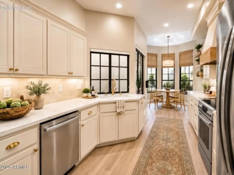 Real Estate Picture 8
