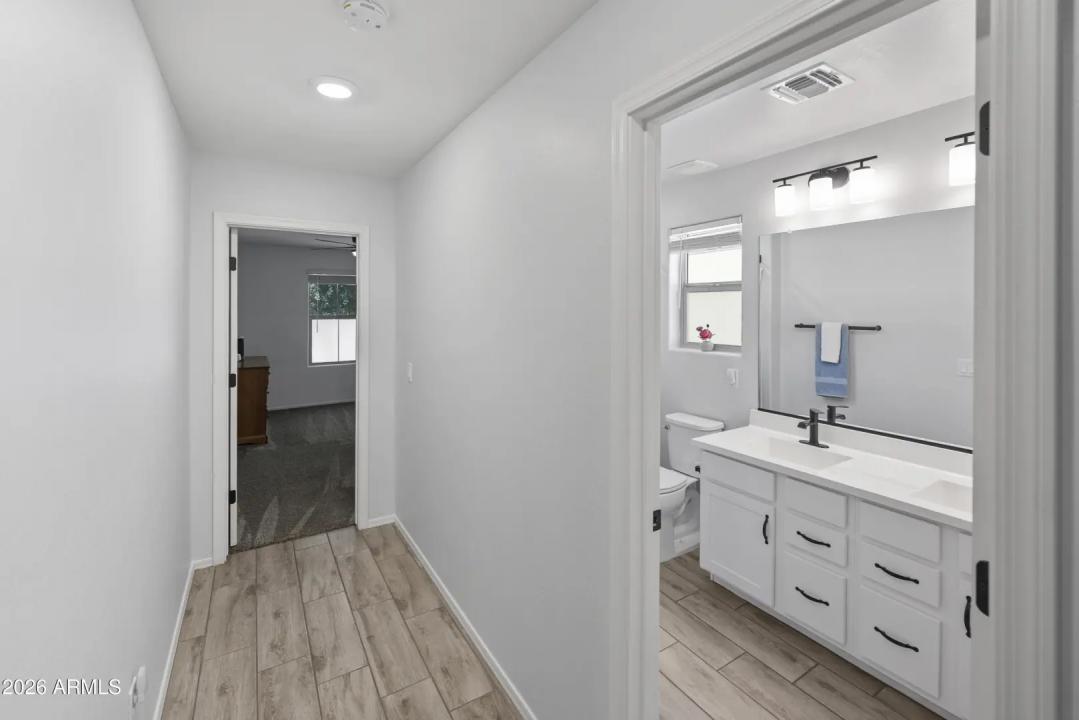 Real Estate Picture 10