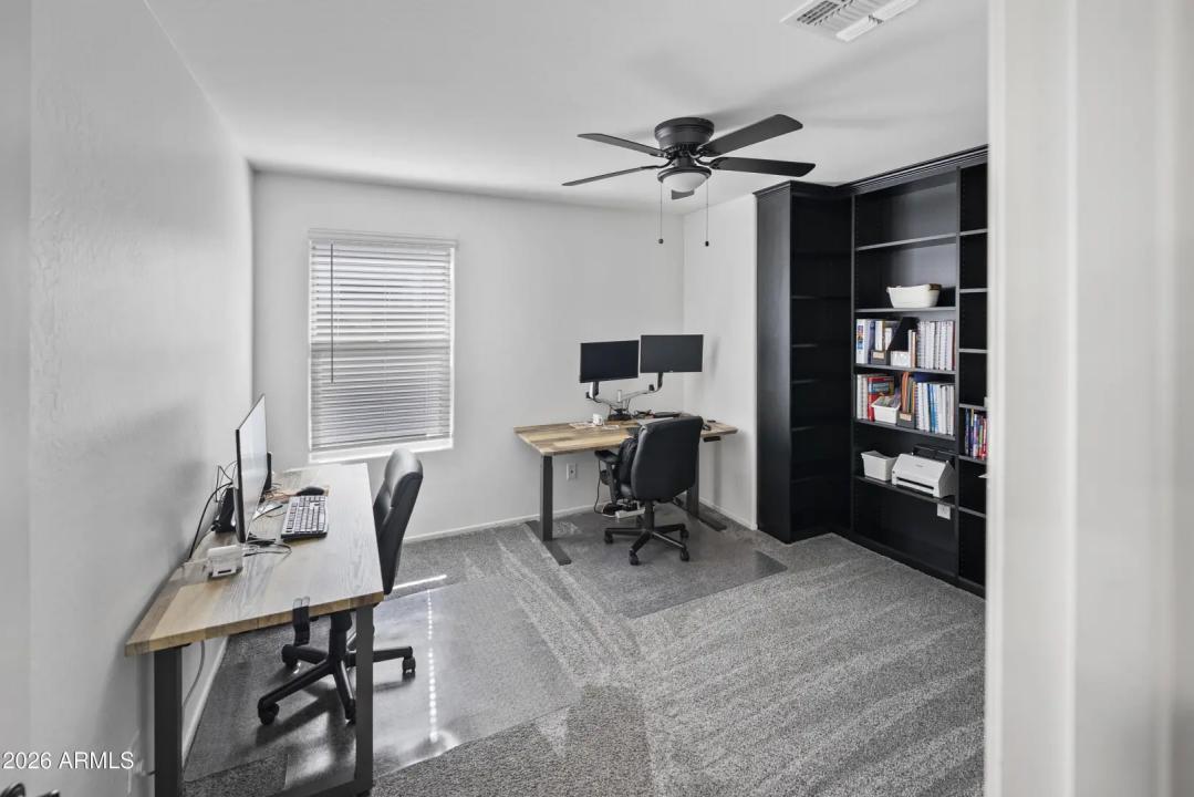 Real Estate Picture 17