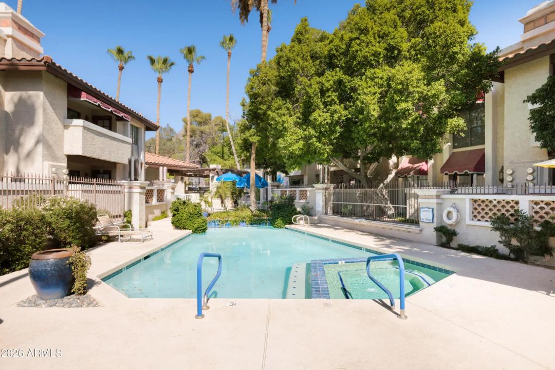 Real Estate Picture 25