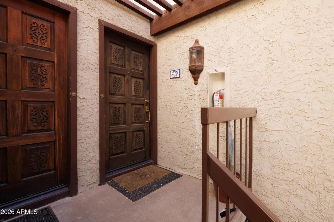 Real Estate Picture 3