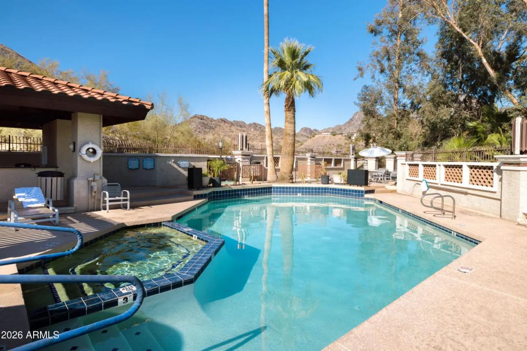 Real Estate Picture 28