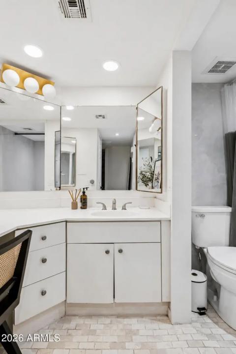 Real Estate Picture 22
