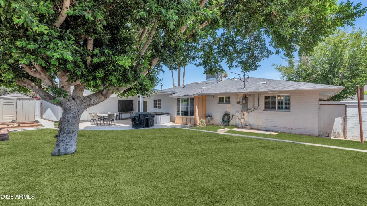 Real Estate Picture 32