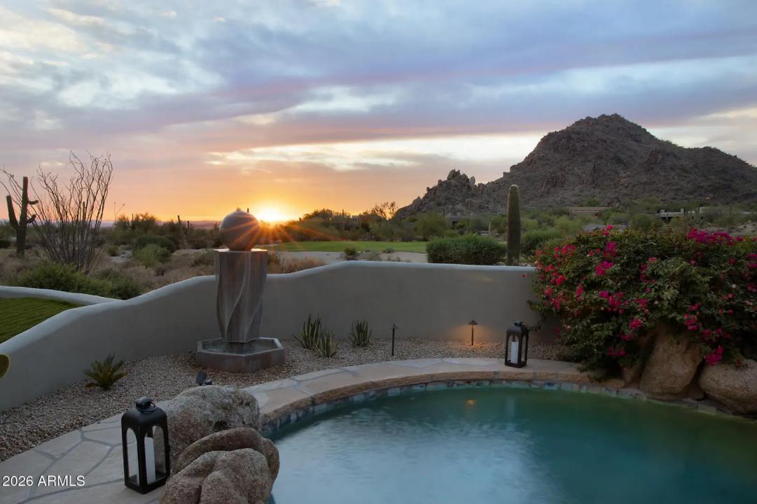 Real Estate Picture 10