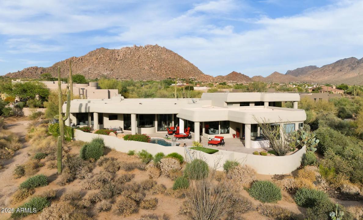 Real Estate Picture 14
