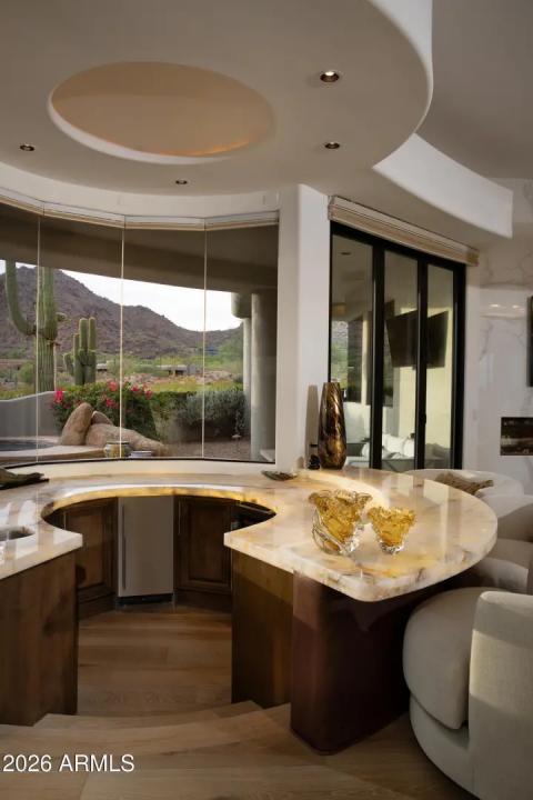 Real Estate Picture 19