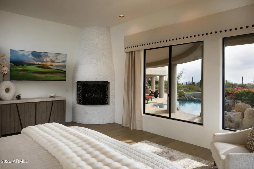 Real Estate Picture 28