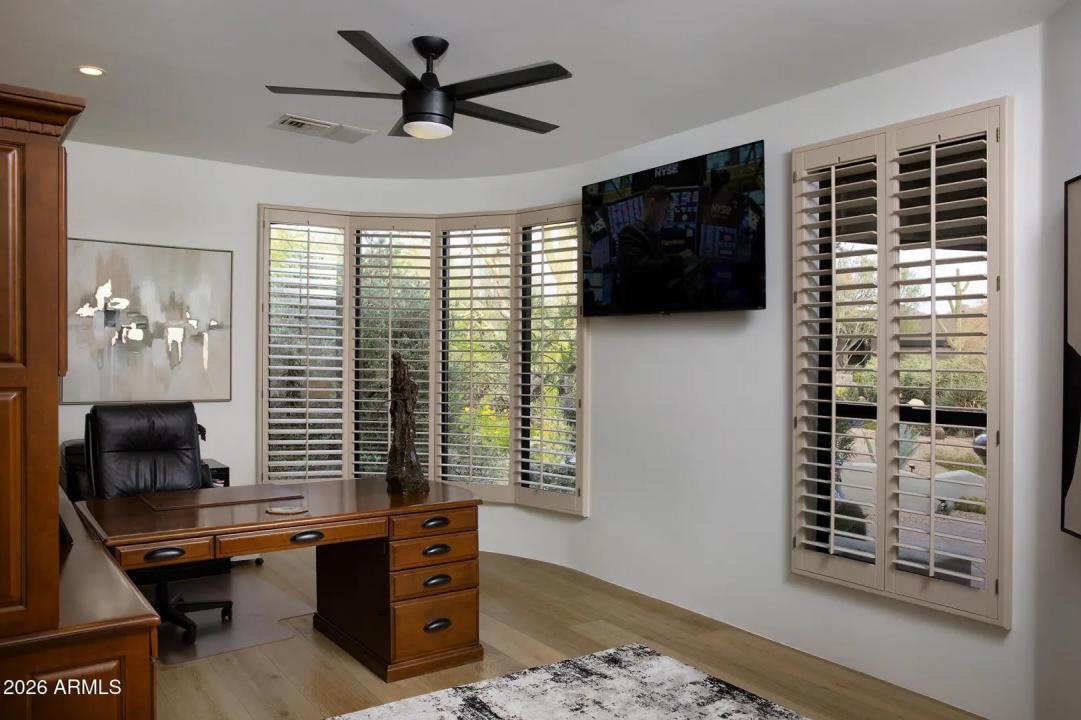 Real Estate Picture 33