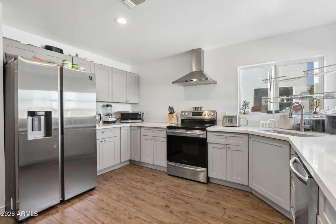 Real Estate Picture 2