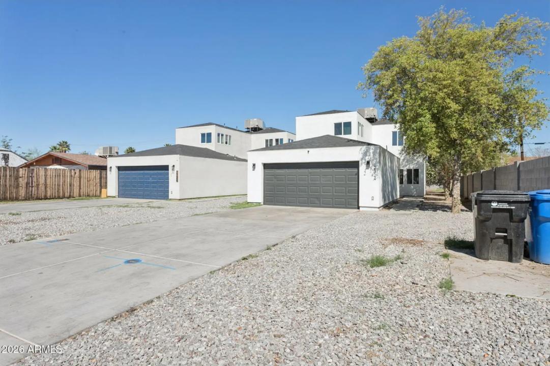 2324 E OAK Street Phoenix AZ 85006