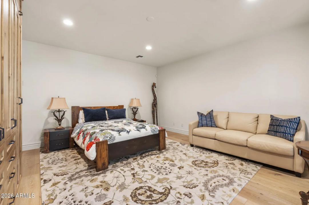 Real Estate Picture 58