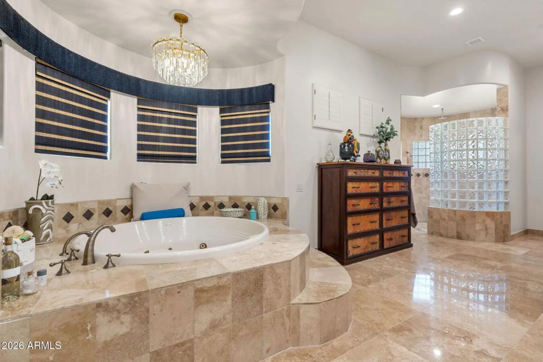 Real Estate Picture 37
