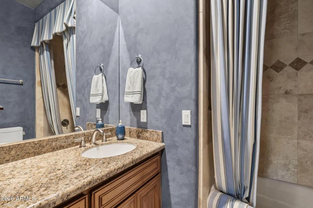 Real Estate Picture 44