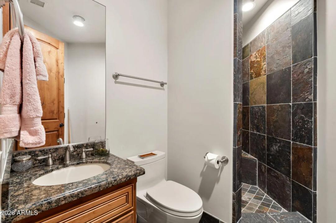 Real Estate Picture 54