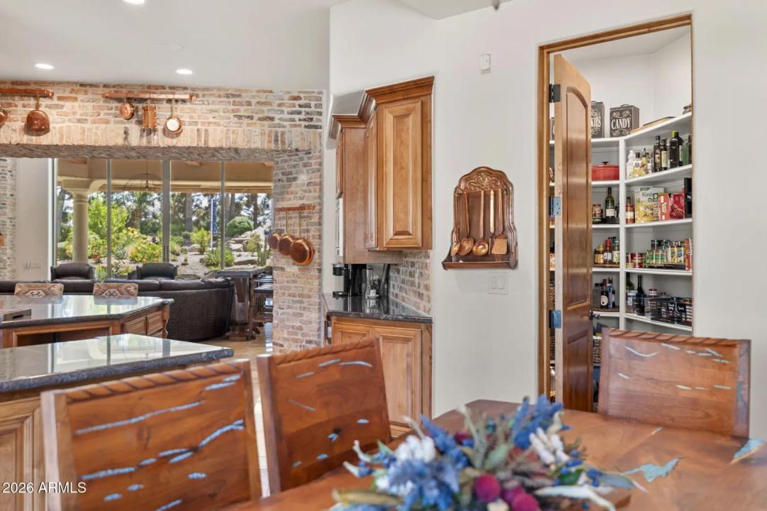 Real Estate Picture 29