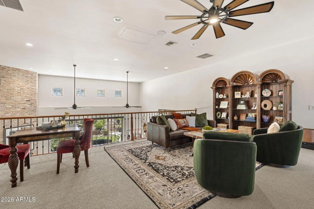 Real Estate Picture 48