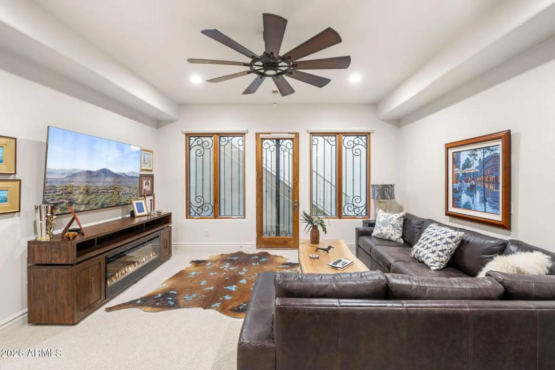 Real Estate Picture 52