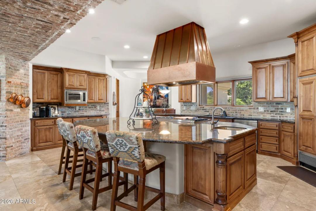 Real Estate Picture 27