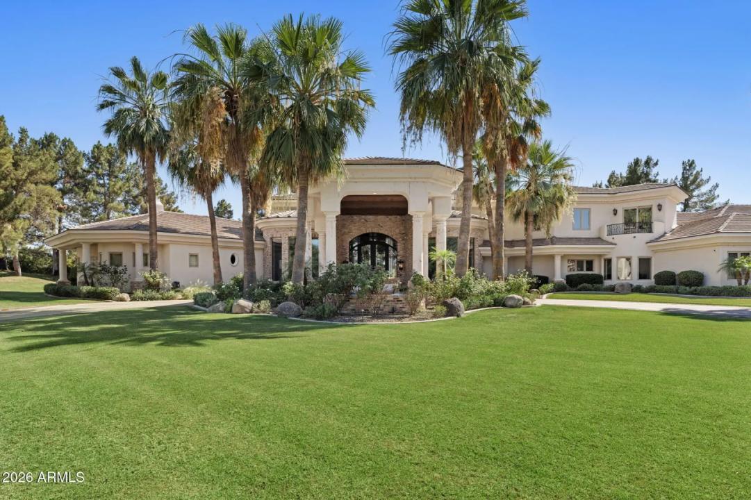 Real Estate Picture 3