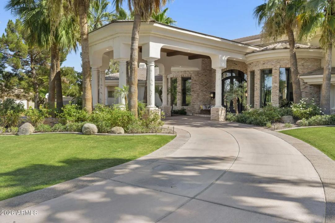Real Estate Picture 6