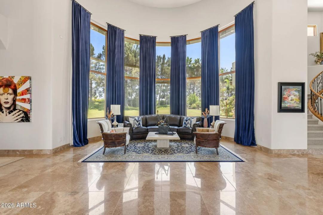 Real Estate Picture 13