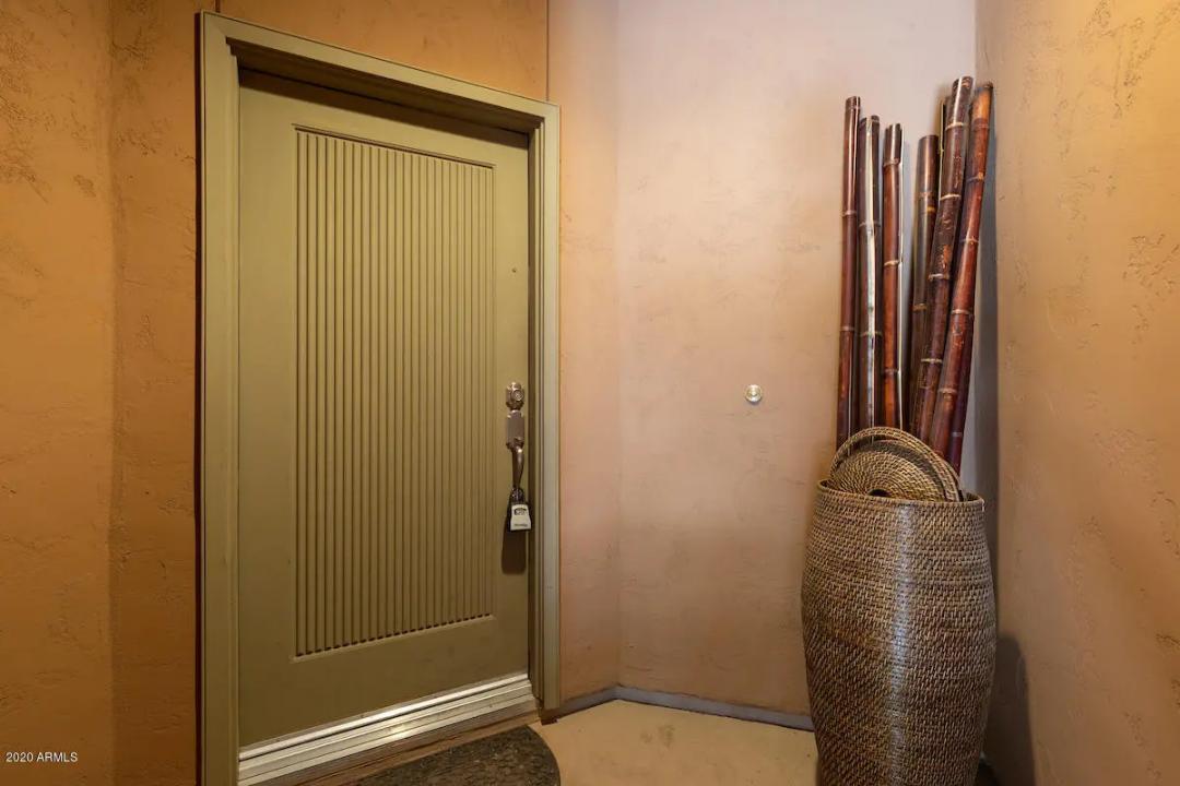 Real Estate Picture 3