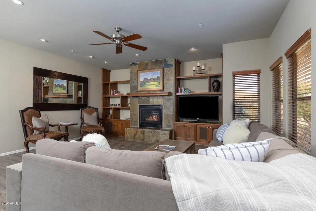Real Estate Picture 4