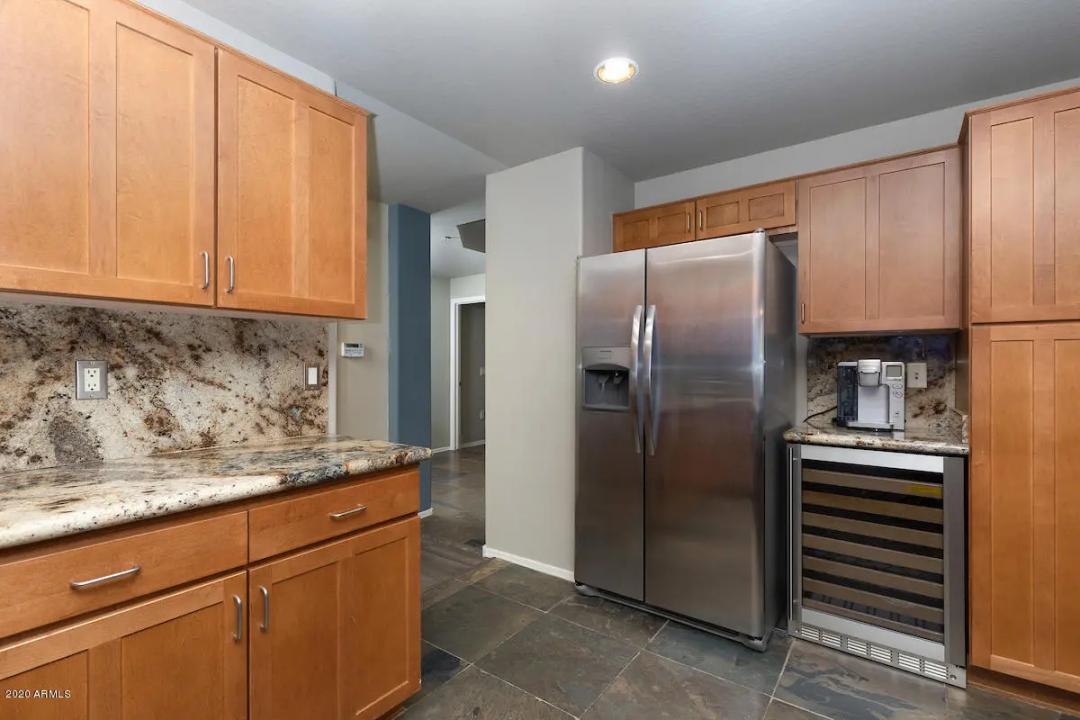 Real Estate Picture 11