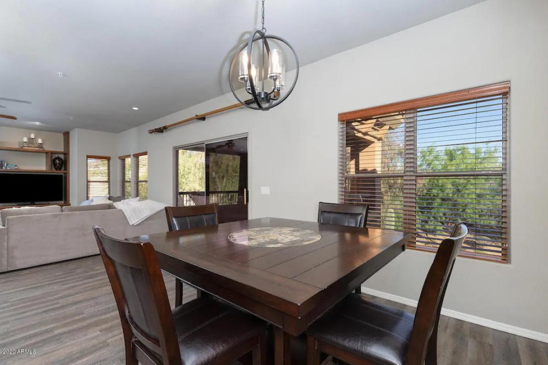 Real Estate Picture 8
