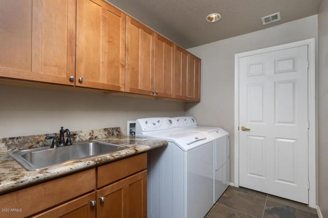 Real Estate Picture 16