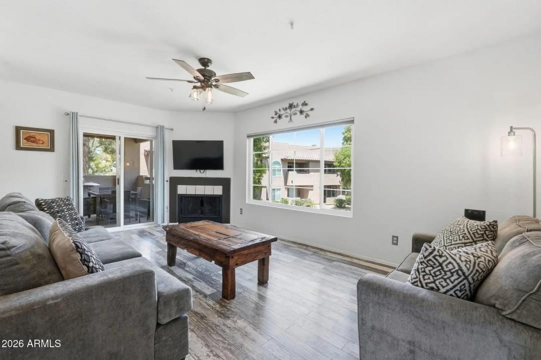 Real Estate Picture 10