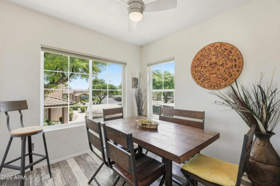 Real Estate Picture 7