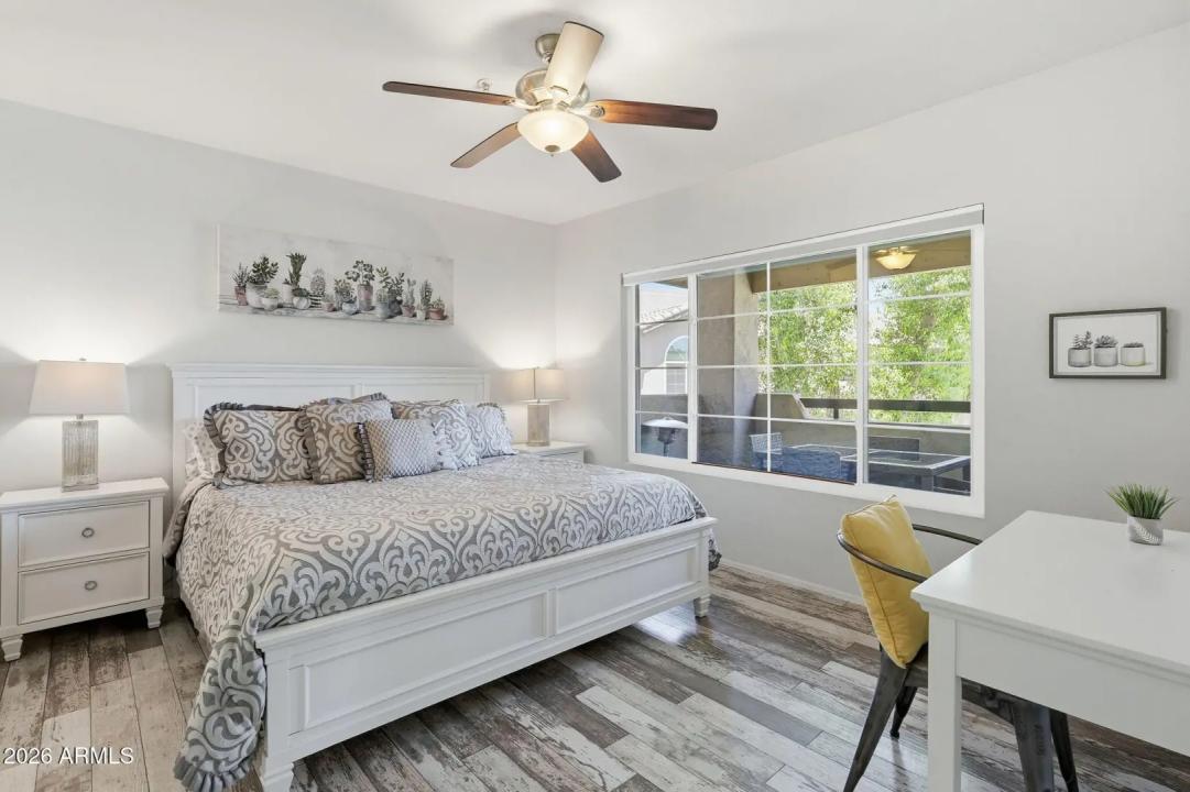 Real Estate Picture 13