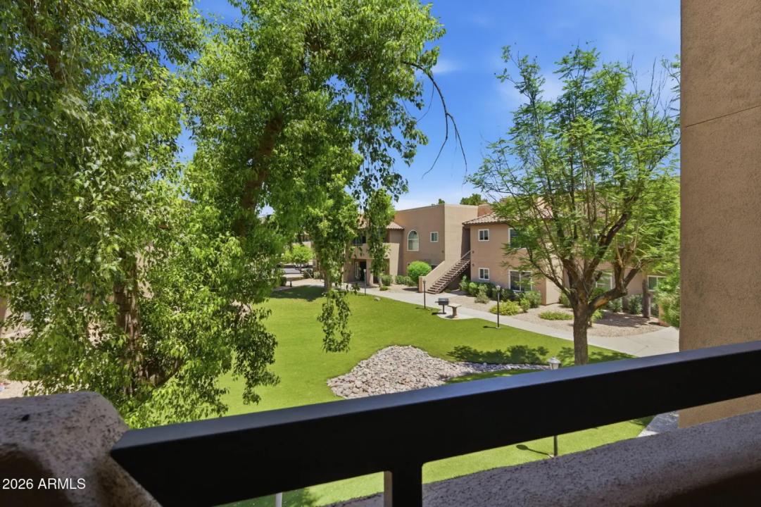 Real Estate Picture 26